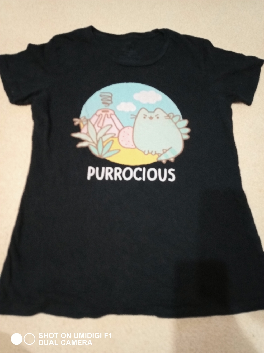 Pusheen 'Purrocious' Black Cat Tee size XL Fit Large